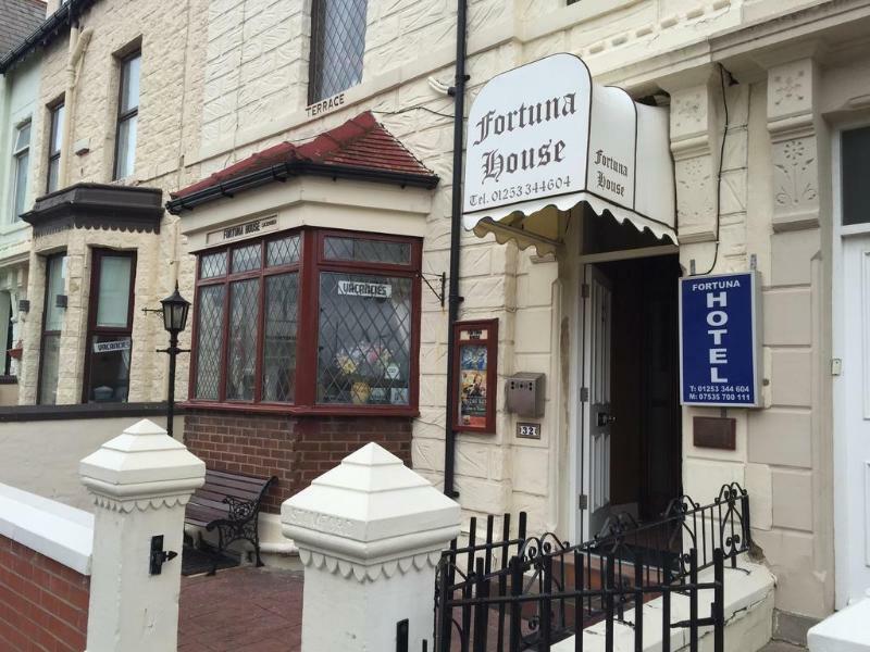 Fortuna House Hotel Blackpool Bagian luar foto